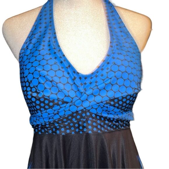 Swimsuit! Super cute swimsuit top! Designed to flatter! - Picture 5 of 10